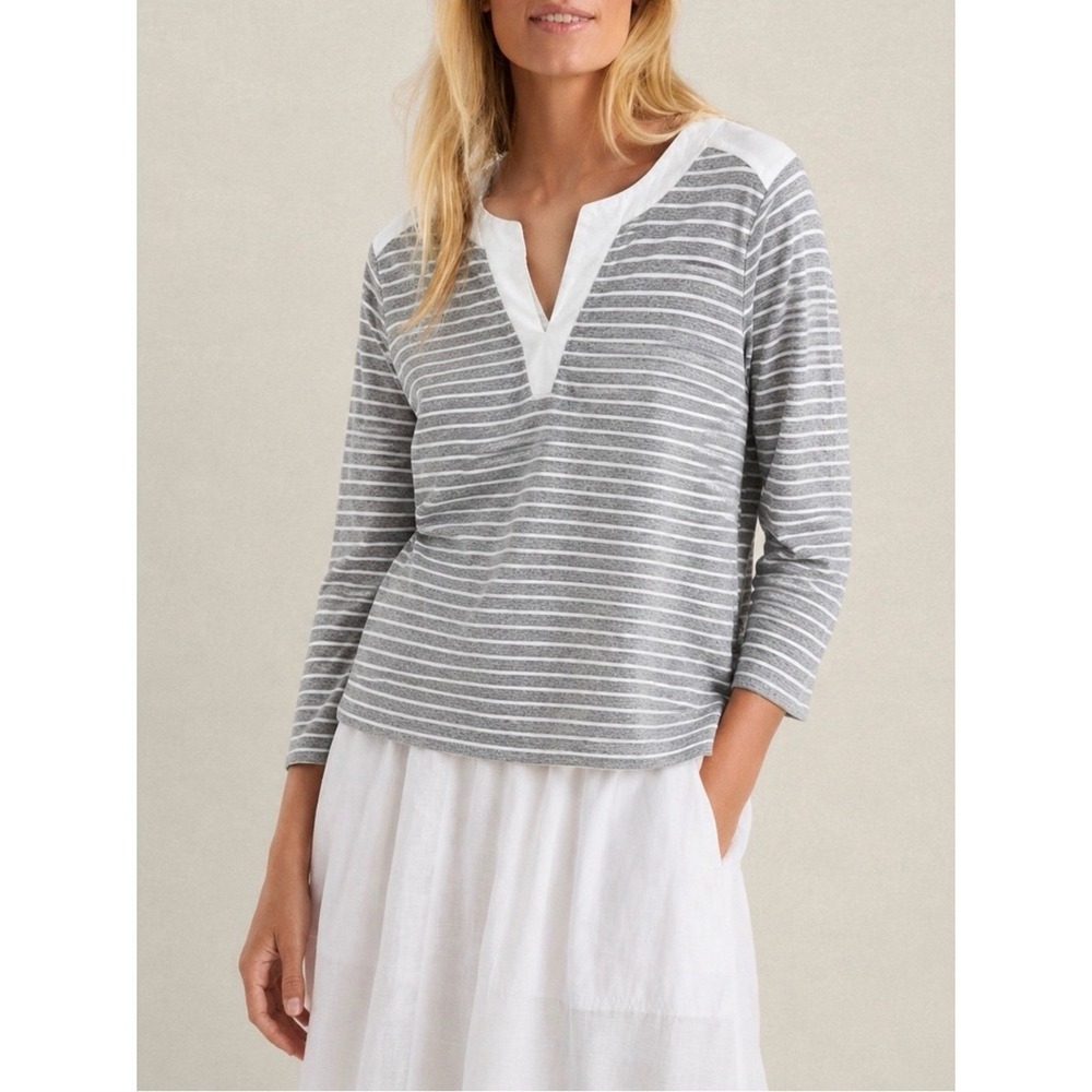 Skies are Blue Gray/white Striped Shirt Top